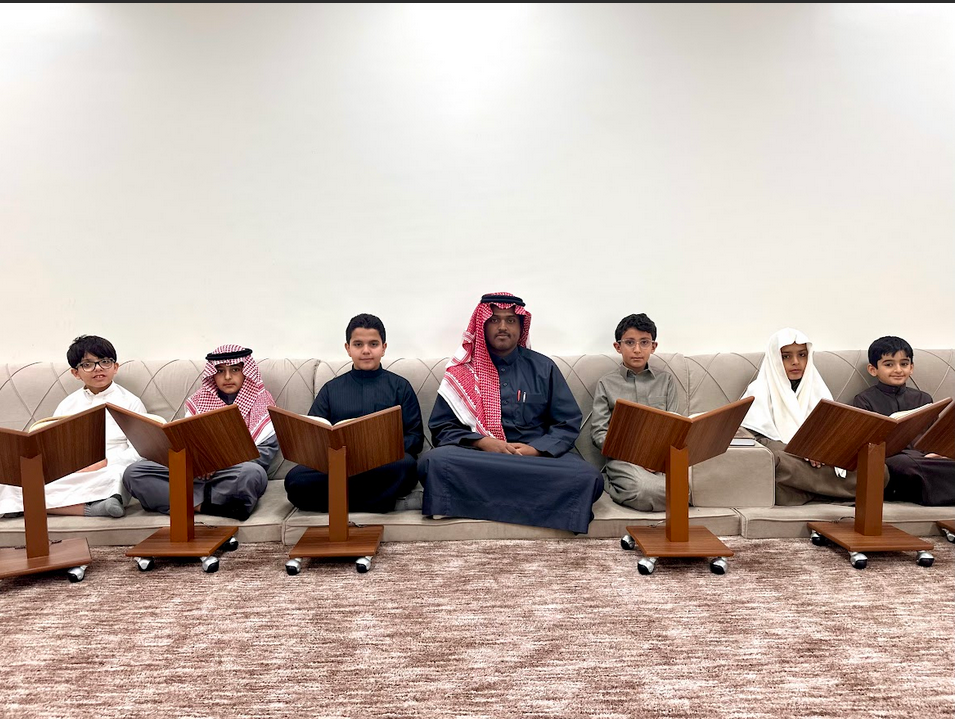 إطلاق مبادرة “إتقان” لطلاب المرحلة المتوسطة بمدارس التعلم ثنائي اللغة