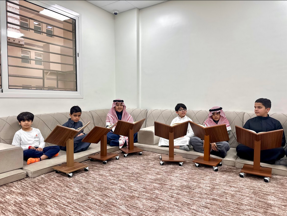 إطلاق مبادرة “إتقان” لطلاب المرحلة المتوسطة بمدارس التعلم ثنائي اللغة